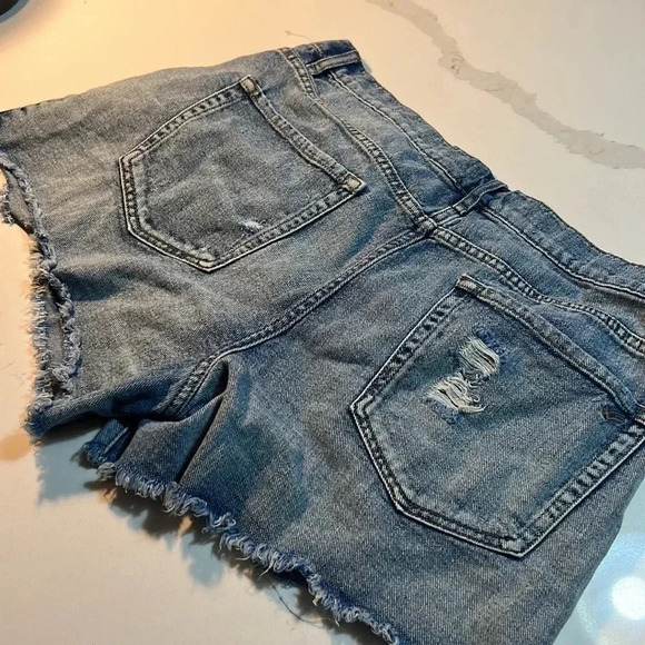 William Rast Highrise Denim jean shorts. Size  31 - Picture 7 of 11